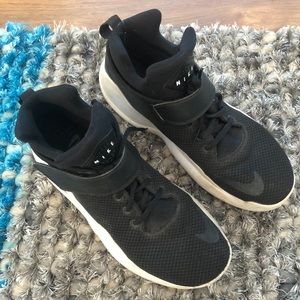 Black Nike Sneakers